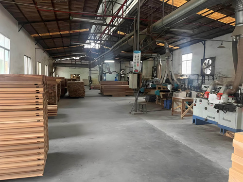 Уголок производственного цеха в Кении Уголок производственного цеха в Кении