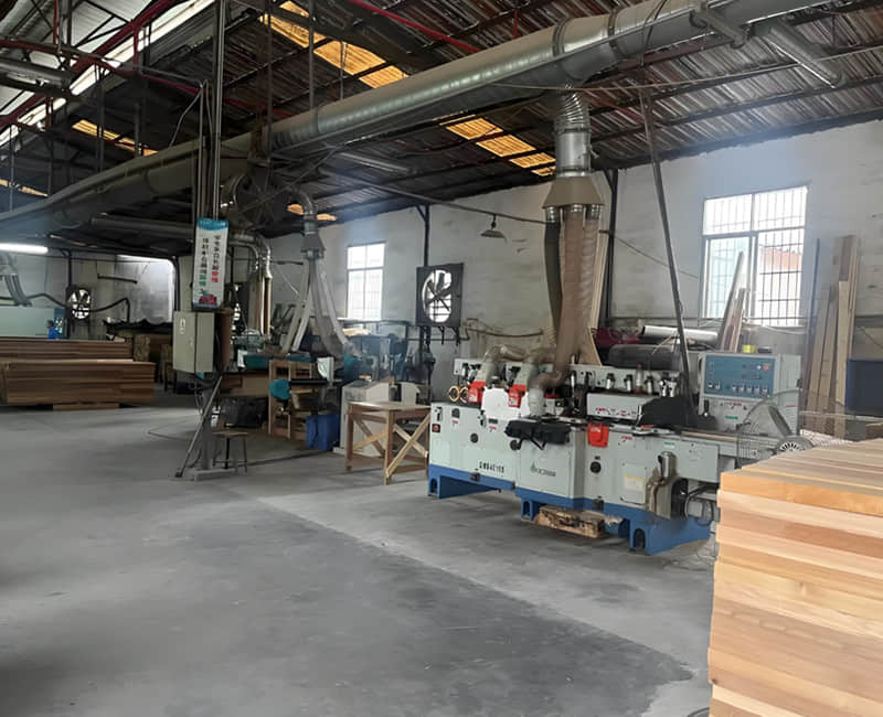 Витрина деревообрабатывающего цеха