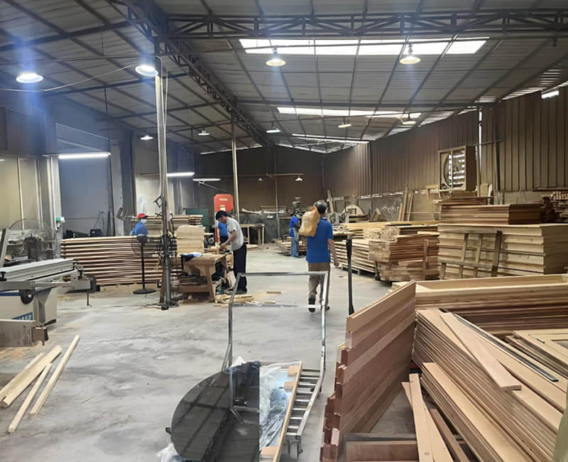 Витрина деревообрабатывающего цеха