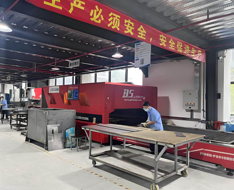 Дисплей цеха механической обработки