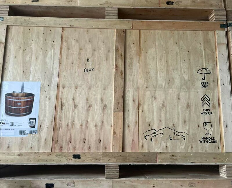 Витрина склада товаров Витрина склада товаров