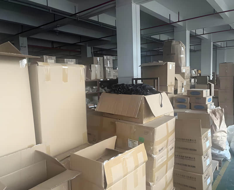 витрина склада аппаратных принадлежностей. витрина склада аппаратных принадлежностей.