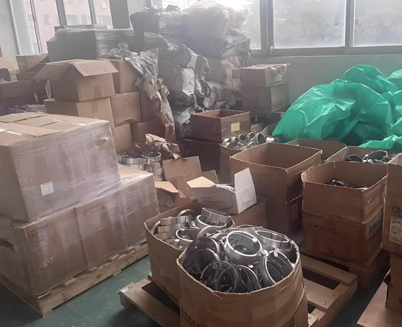 витрина склада аппаратных принадлежностей. витрина склада аппаратных принадлежностей.