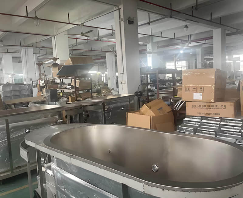 Витрина для хранения полуфабрикатов для ванн.